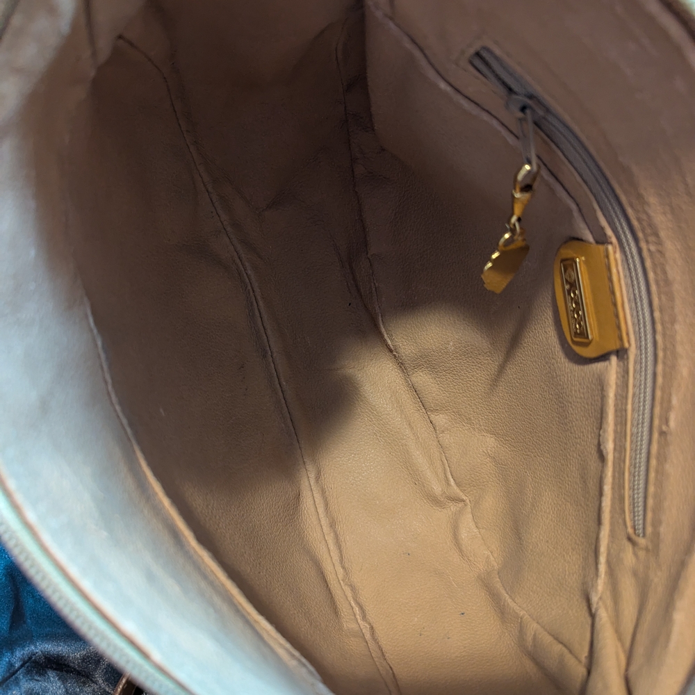 Vintage Gucci Canvas Crossbody - Picture 9 of 15